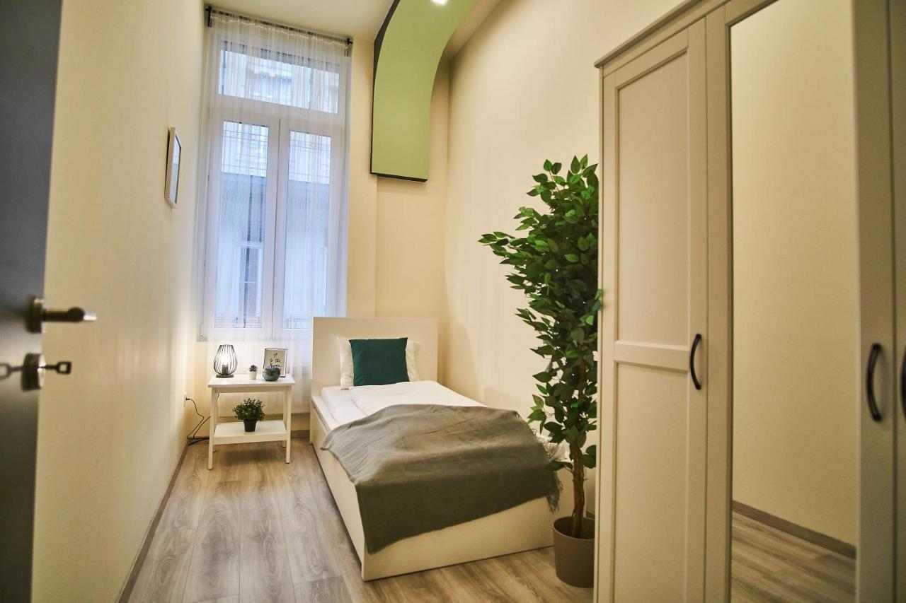 F4 Design Apartment- Budapeste Exterior foto